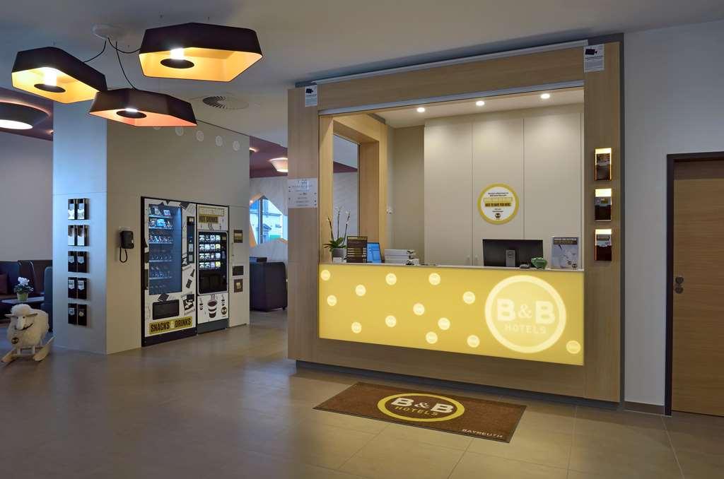 B&B Hotel Байройт Интериор снимка