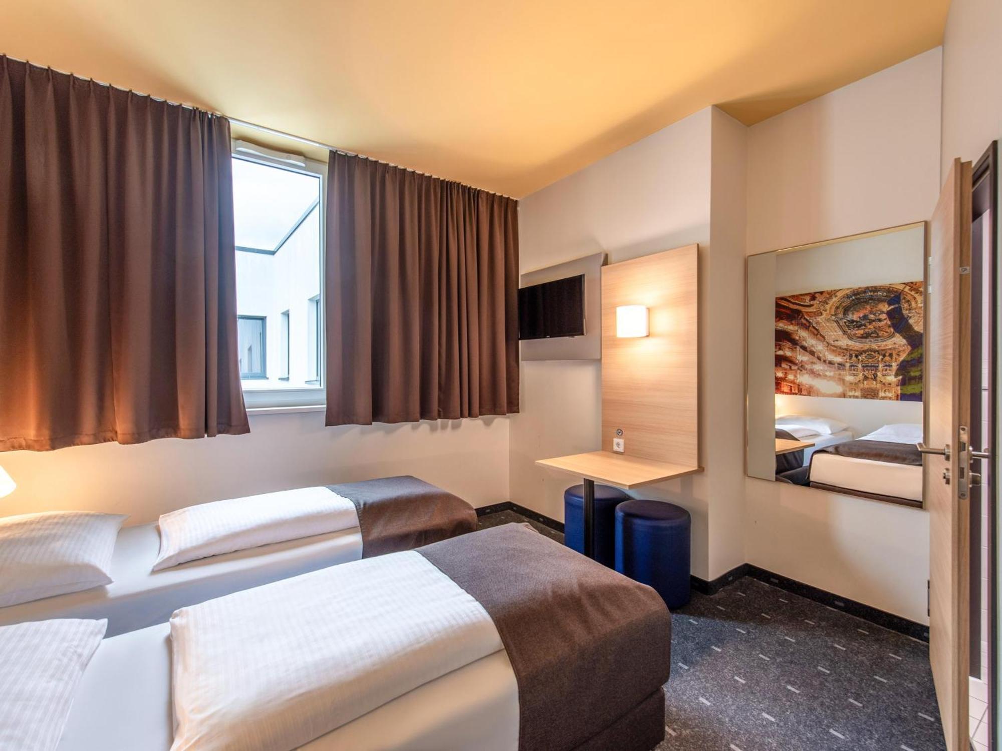 B&B Hotel Байройт Екстериор снимка